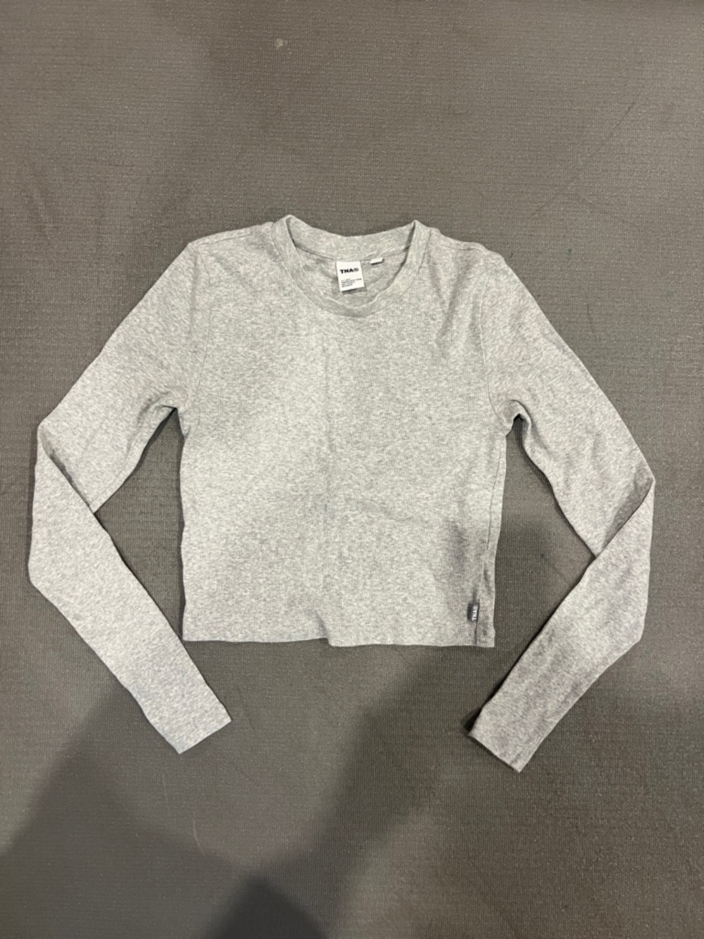 TNA Gray Long-Sleeve Cropped Crew Tee